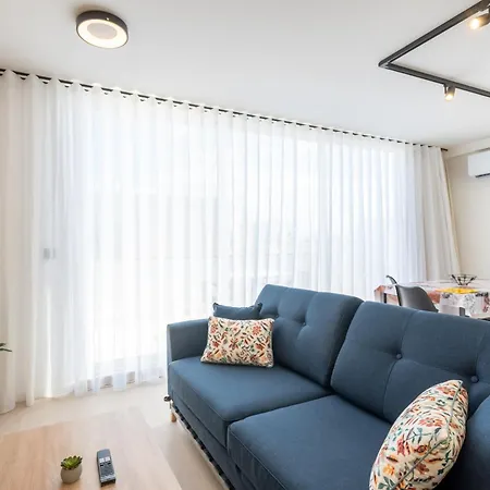 Gorgeous Penthouse With Sea View Appartamento